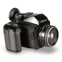 C&acirc;mera Pentax 645N com objetiva 75mm F2.8 - USADO