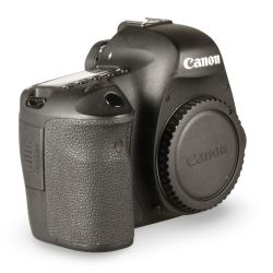 C&acirc;mera DSLR Canon EOS 6D - USADO 