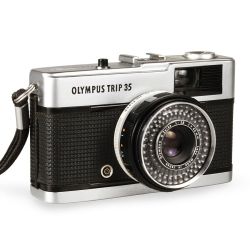 Câmera analógica compacta 35mm Olympus TRIP 35 (J0212B) - USADA